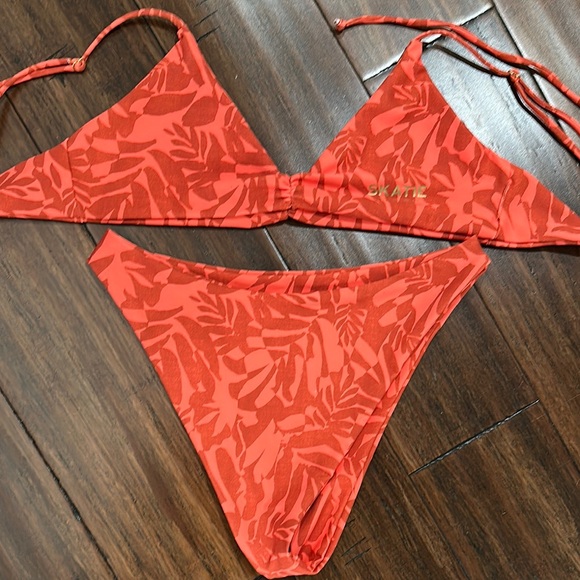 Skatie Açaí Bikini SET - Picture 3 of 4